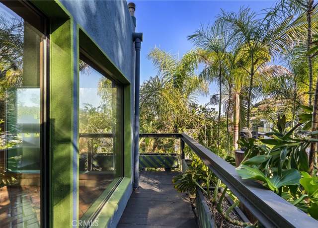Property at 6907 Treasure Trl, Hollywood Hills, CA 90068, 4 beds, 5 baths