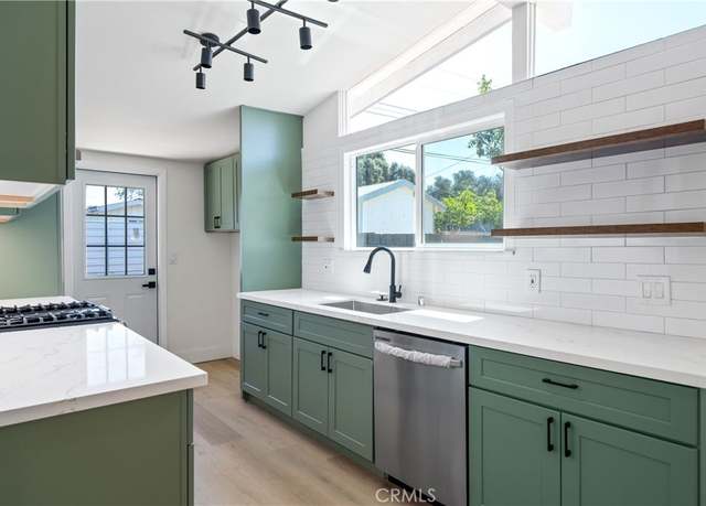 Property at 3881 Manchester Pl, Riverside, CA 92503, 3 beds, 2 baths