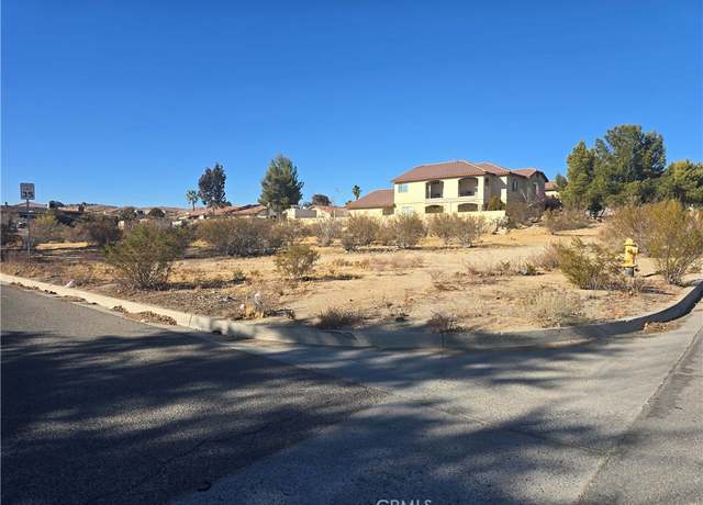 Property at 17879 Siskiyou Rd, Apple Valley, CA 92307