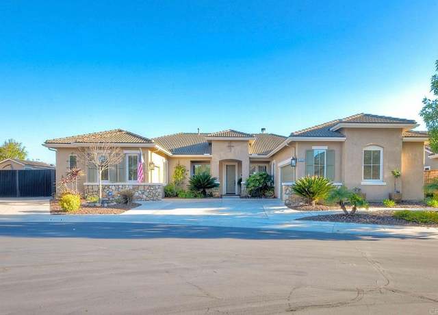 Property at 2682 Dundee Gln, Escondido, CA 92026, 3 beds, 2.5 baths