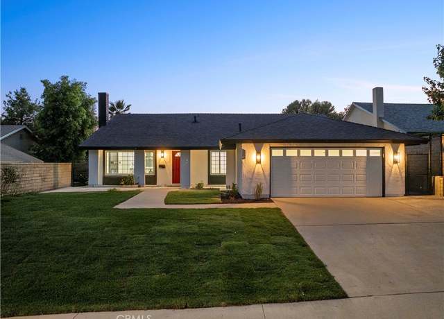 Property at 29671 Grandifloras Rd, Canyon Country, CA 91387, 4 beds, 2 baths