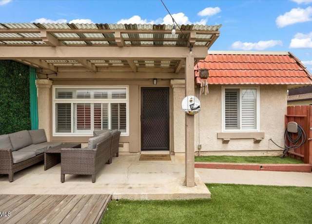 Property at 2930 Isle Way Unit B, Oxnard, CA 93035, 2 beds, 1.5 baths