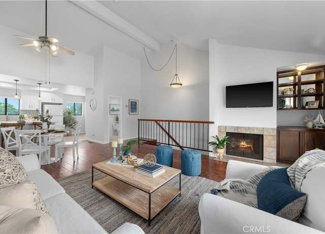 Property at 222 S Irena Ave Unit R, Redondo Beach, CA 90277, 2 beds, 2.5 baths