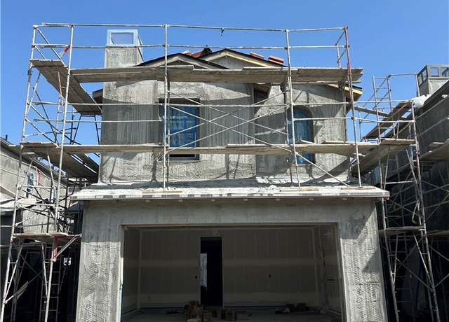 Property at 400 Fraser Pt, Camarillo, CA 93012, 4 beds, 3 baths