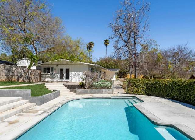 Property at 1743 Green Briar Cir, Fallbrook, CA 92028, 4 beds, 3 baths