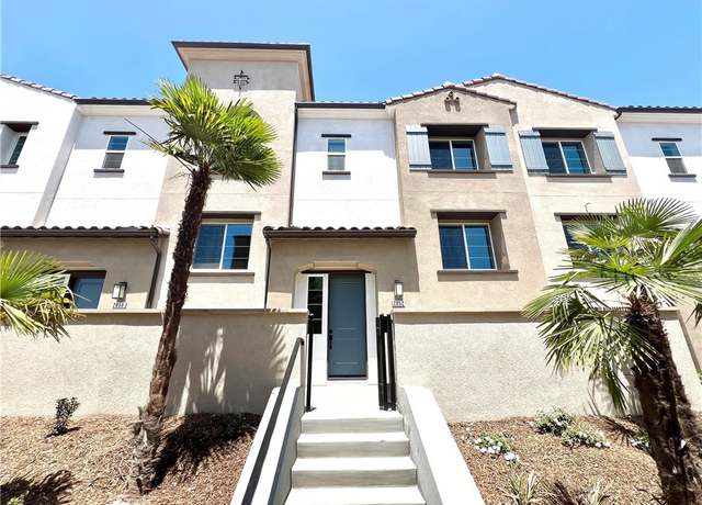Property at 2852 Via Dolomito, Camarillo, CA 93012, 2 beds, 2.5 baths