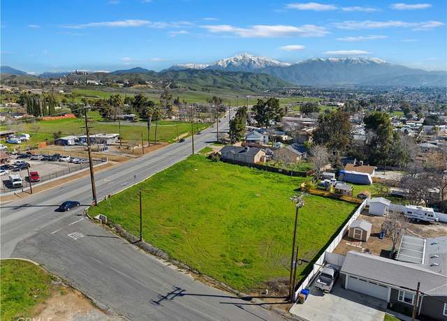Property at 31951 Yucaipa Blvd, Yucaipa, CA 92399