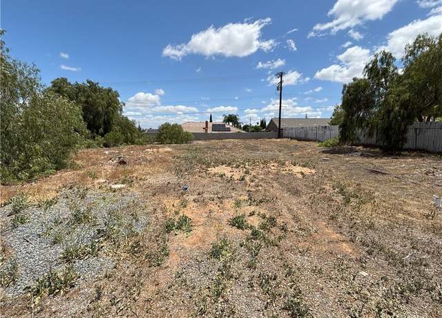 Property at 1037 Serfas Club Dr, Corona, CA 92882