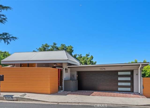Property at 11575 Sunshine Ter, Studio City, CA 91604, 3 beds, 2.5 baths