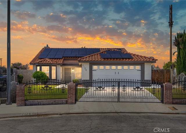 Property at 2126 Foxglove Ct, Bakersfield, CA 93304, 4 beds, 2 baths