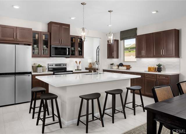 Property at 30548 Paul Ln, Winchester, CA 92596, 3 beds, 2.5 baths