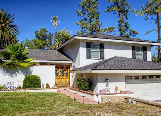 Property at 28726 Macklin Ave, Canyon Country, CA 91387, 4 beds, 3 baths
