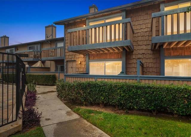 Property at 16826 Algonquin St #49, Huntington Beach, CA 92649, 3 beds, 2.5 baths