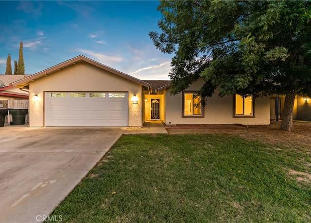 Property at 1001 Lakewood Dr, Hanford, CA 93230, 3 beds, 2 baths