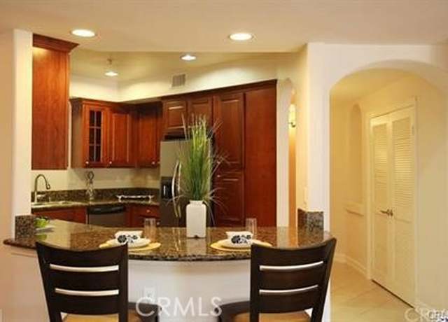 Property at 14242 Burbank Blvd #103, Sherman Oaks, CA 91401, 2 beds, 2 baths