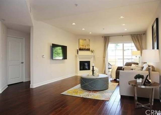Property at 14242 Burbank Blvd #103, Sherman Oaks, CA 91401, 2 beds, 2 baths