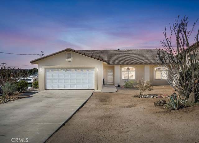 Property at 16901 Elm St, Hesperia, CA 92345, 3 beds, 2 baths