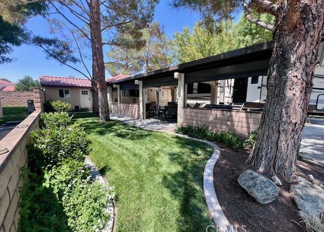 Property at 11594 Wedgewood Dr, Apple Valley, CA 92308