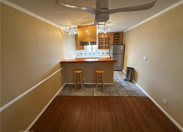 Property at 12747 Pacific Ave #4, Los Angeles, CA 90066, 1 bed, 1 bath
