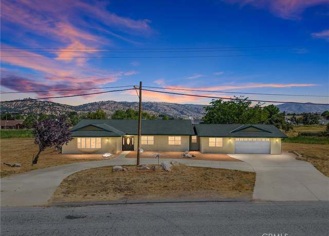 Property at 28201 Stallion Springs Dr, Tehachapi, CA 93561, 3 beds, 4 baths