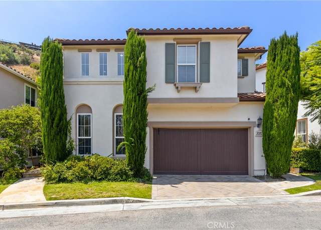 Property at 2729 Hollyview Ct, Los Angeles, CA 90068, 4 beds, 3.5 baths