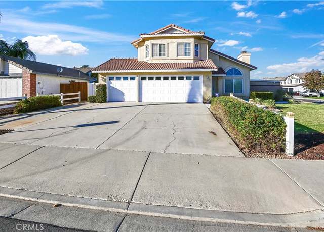 Property at 25212 Pebble Creek Way, Moreno Valley, CA 92551, 3 beds, 2.5 baths