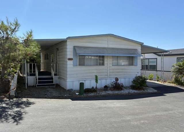 Property at 718 Sycamore Ave #23, Vista, CA 92083, 2 beds, 2 baths