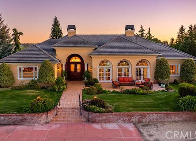 Property at 5315 El Pomar Dr, Templeton, CA 93465, 5 beds, 4.5 baths
