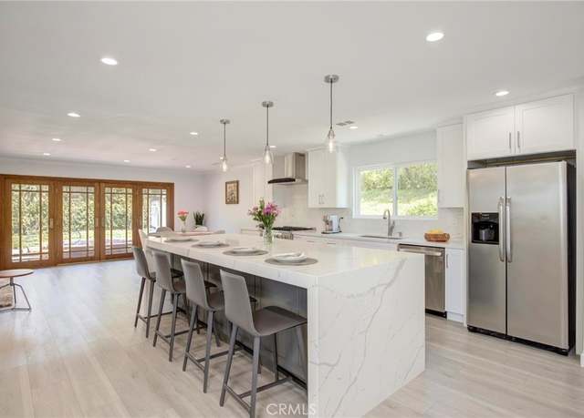 Property at 6633 Abbottswood Dr, Rancho Palos Verdes, CA 90275, 3 beds, 2 baths