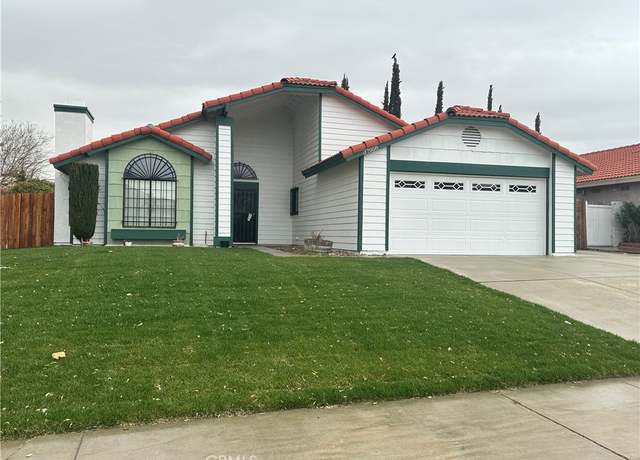Property at 37058 E Waterman Ave, Palmdale, CA 93550, 3 beds, 2 baths