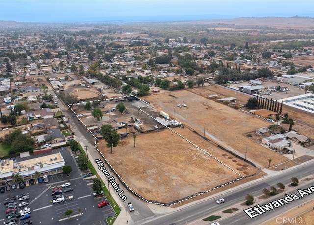 Property at 5930 Etiwanda Ave, Jurupa Valley, CA 91752, 9 beds, 5 baths