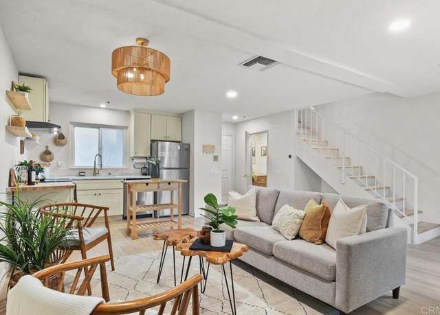 Property at 5377 Lake Murray Blvd, La Mesa, CA 91942, 2 beds, 2.5 baths