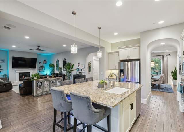 Property at 1263 N Locan Ave, Clovis, CA 93619, 4 beds, 3.5 baths