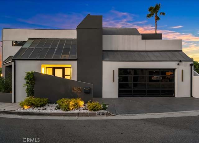 Property at 15125 Rayneta Dr, Sherman Oaks, CA 91403, 4 beds, 3 baths