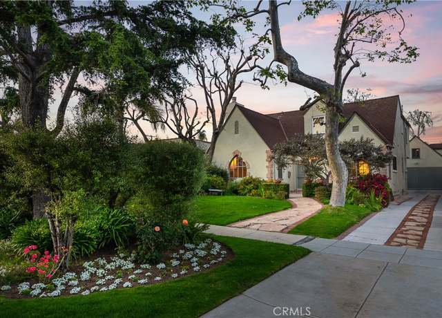 Property at 549 15th St, Santa Monica, CA 90402, 4 beds, 3 baths