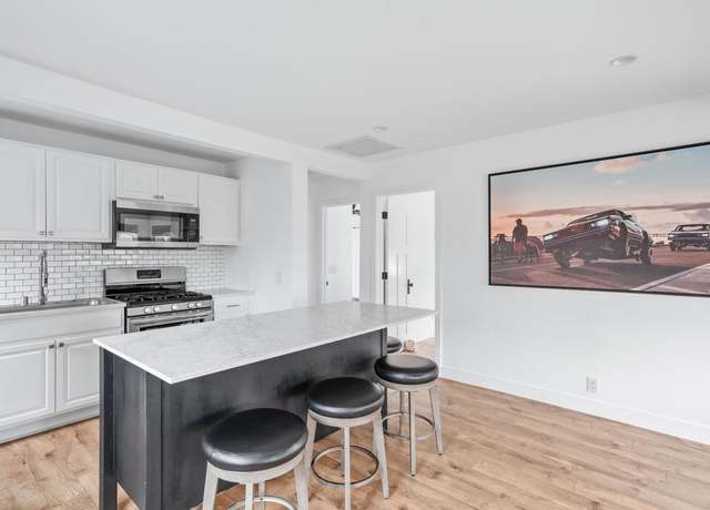 Property at 1009 S Cleveland St, Oceanside, CA 92054, 4 beds, 3 baths