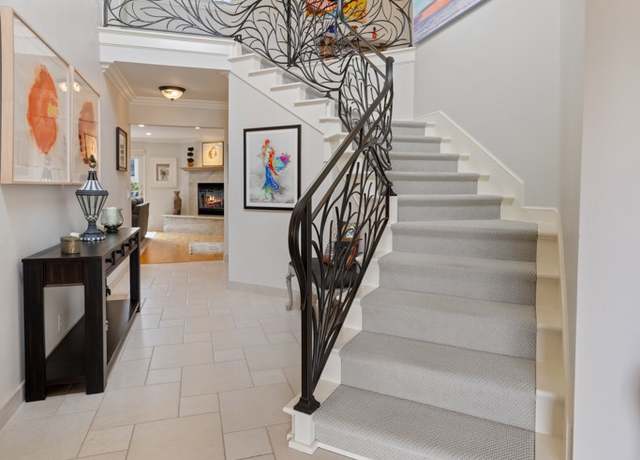 Property at 34875 Calle Del Sol, Dana Point, CA 92624, 4 beds, 3 baths