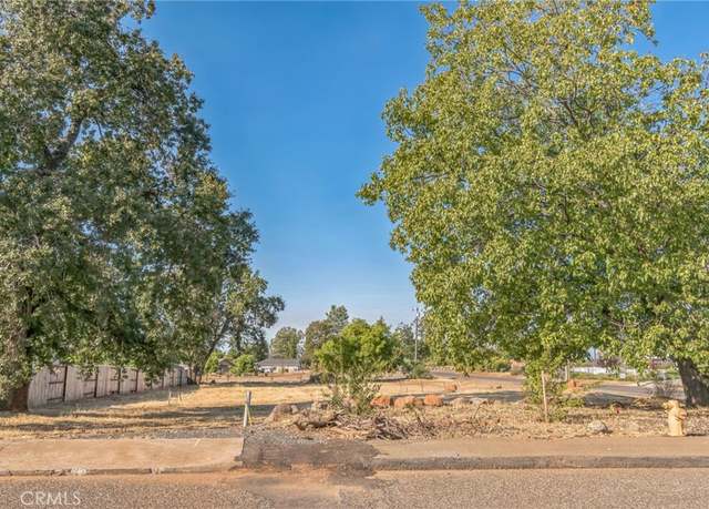 Property at 300 Starlight Ct, Paradise, CA 95969