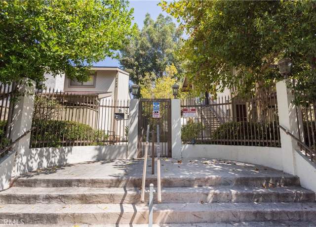 Property at 18433 Hatteras St #508, Tarzana, CA 91356, 2 beds, 2 baths