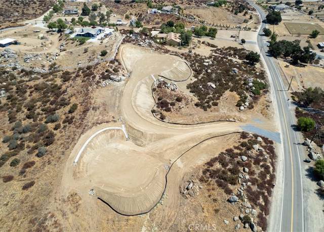 Property at 38766 E Benton Rd, Temecula, CA 92592