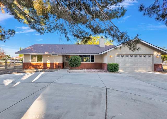 Property at 12490 Palomino Ln, Apple Valley, CA 92308, 3 beds, 2 baths