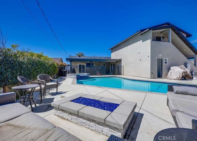Property at 824 S Dune St, Anaheim, CA 92806, 6 beds, 4.5 baths
