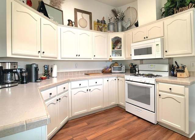 Property at 2003 Bayview Hts #105, San Diego, CA 92105, 3 beds, 2 baths