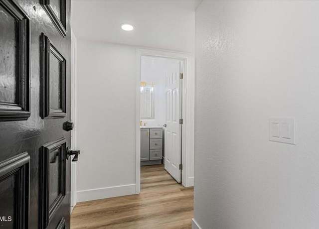 Property at 1314 Gina Dr, Oxnard, CA 93030, 3 beds, 2.5 baths