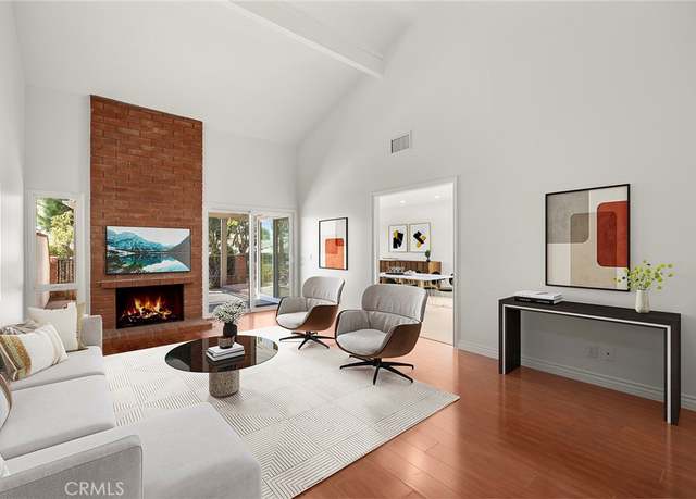 Property at 949 S Ridgecrest Cir, Anaheim Hills, CA 92807, 4 beds, 2.5 baths