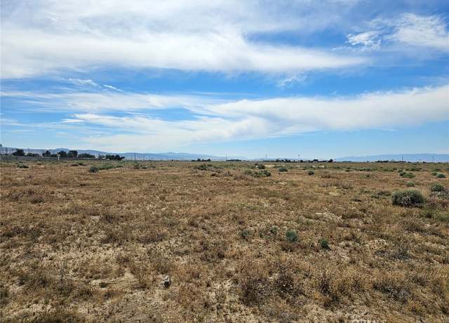 Property at 0 Vic 56 St West/Ave H14, Lancaster, CA 93536