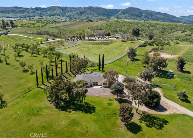 Property at 6095 Vista Serrano Way, Paso Robles, CA 93446, 4 beds, 2 baths