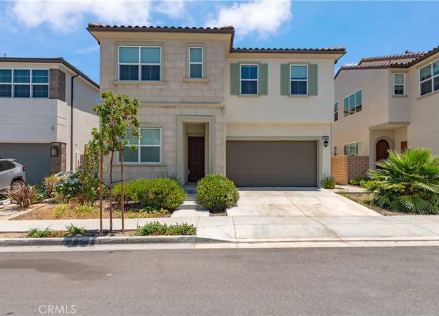 Property at 19256 Merryweather Dr, Canyon Country, CA 91351, 5 beds, 4 baths