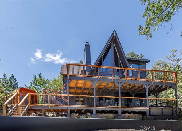 Property at 997 Nadelhorn Dr, Lake Arrowhead, CA 92352, 4 beds, 4 baths