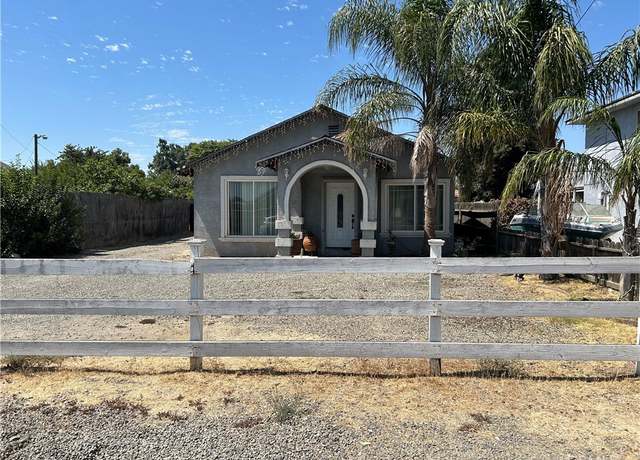 Property at 3817 Collins Rd, Ceres, CA 95307, 3 beds, 1 bath